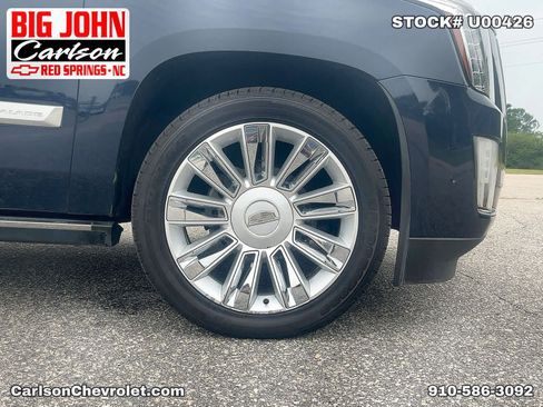 Used 2019 Cadillac Escalade ESV Platinum AWD/4WD image 37