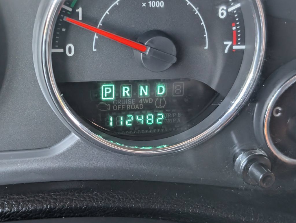 Used 2012 Jeep Wrangler Unlimited Sport AWD/4WD image 12