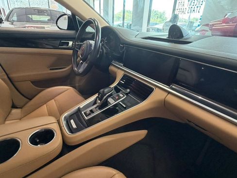 Used 2018 Porsche Panamera 4 AWD/4WD image 42