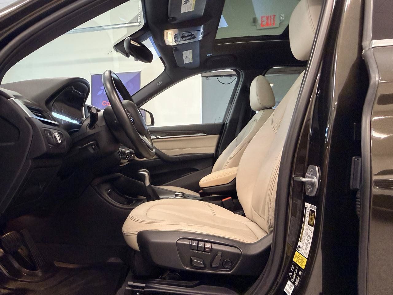 Used 2017 BMW X1 xDrive28i AWD/4WD image 15