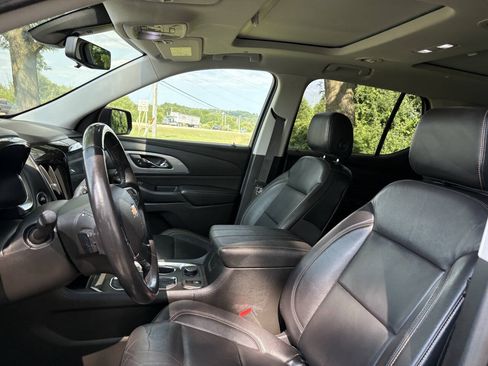 Used 2018 Chevrolet Traverse LT w/ LPO, Floor Liner Package AWD/4WD image 13