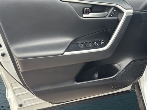 Used 2024 Toyota RAV4 Limited w/ Advanced Technology Package image 20