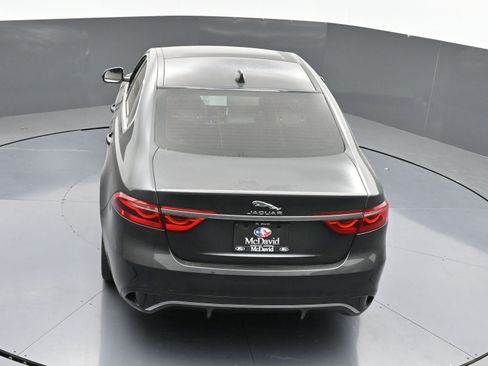 Used 2024 Jaguar XF R-Dynamic SE image 33