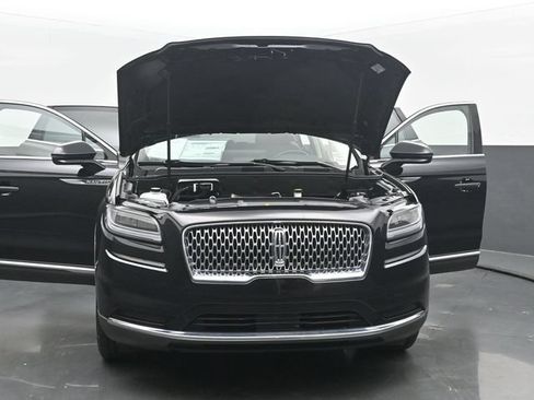Used 2023 Lincoln Nautilus Reserve AWD/4WD image 56
