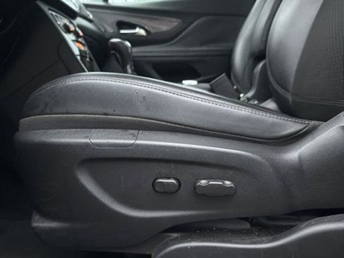 Used 2020 Buick Encore Preferred w/ Safety Package FWD image 16