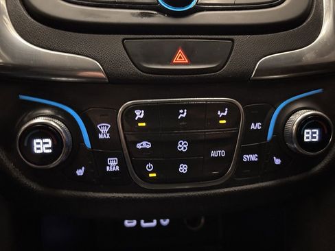 Used 2020 Chevrolet Equinox LT image 17