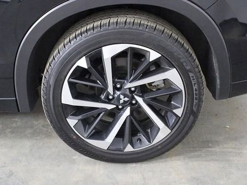 Used 2024 Mitsubishi Outlander SEL image 38