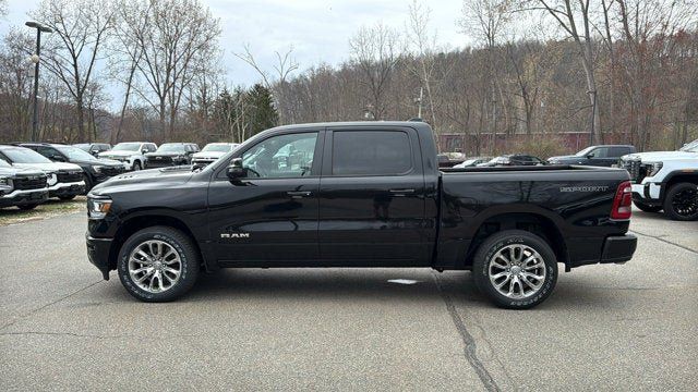 Used 2023 RAM 1500 Laramie AWD/4WD image 4