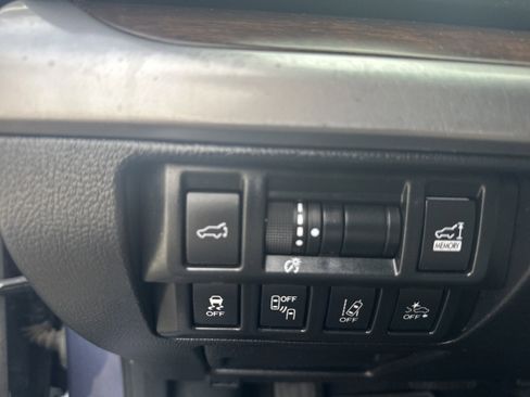 Used 2018 Subaru Outback 2.5i Limited image 10