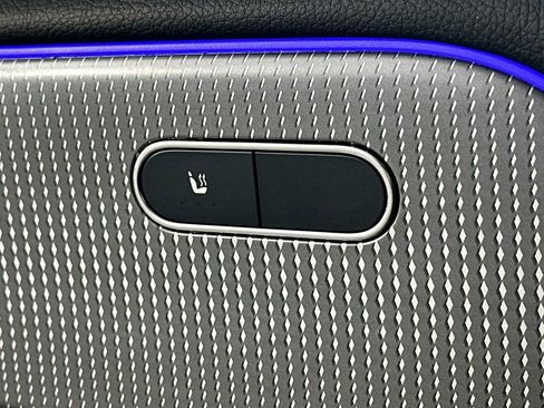 Certified 2022 Mercedes-Benz GLB 250 image 18