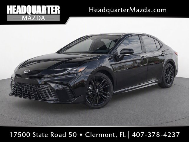 Used 2026 Toyota Camry SE FWD image 1