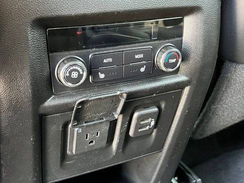 Used 2024 Chevrolet Traverse Premier w/ Redline Edition image 13