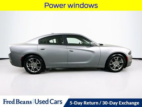 Used 2016 Dodge Charger SXT image 10