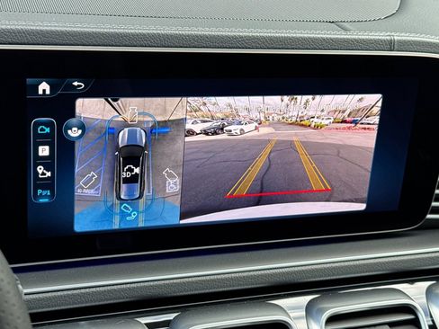 New 2025 Mercedes-Benz GLS 580 4MATIC image 17