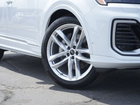 New 2025 Audi Q7 3.0T Premium Plus image 2