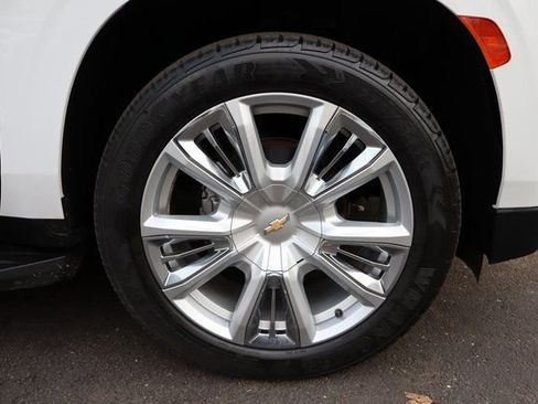 Used 2021 Chevrolet Tahoe High Country AWD/4WD image 14