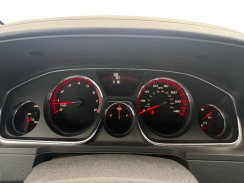 Used 2014 GMC Acadia SLE FWD image 13
