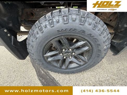 Certified 2021 Chevrolet Silverado 1500 LT Trail Boss w/ Convenience Package II AWD/4WD image 32