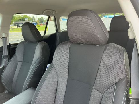 Used 2023 Subaru Outback Premium AWD/4WD image 10