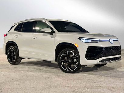 New 2026 Volkswagen Tiguan SEL R-Line