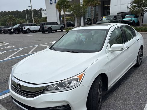 Used 2017 Honda Accord EX-L image 1