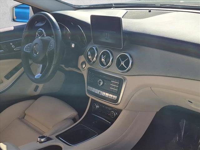 Used 2018 Mercedes-Benz GLA 250 4MATIC image 22