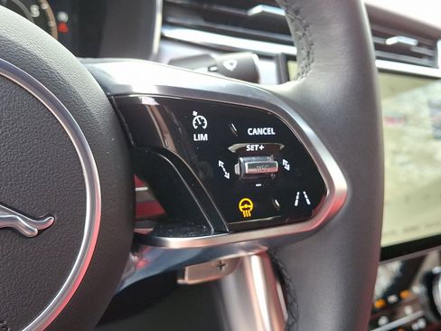 Certified 2024 Jaguar XF R-Dynamic SE image 17