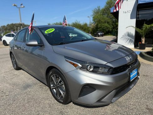 Used 2024 Kia Forte LXS FWD image 15