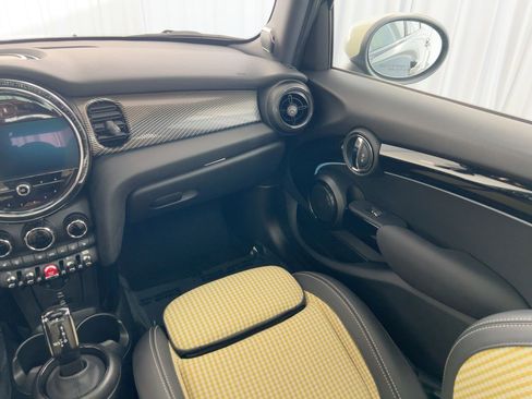 Certified 2024 MINI Cooper S w/ MINI Resolute Edition image 28