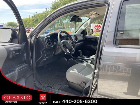 Certified 2021 Toyota Tacoma SR AWD/4WD image 3