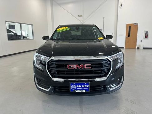 Used 2023 GMC Terrain SLE FWD image 3