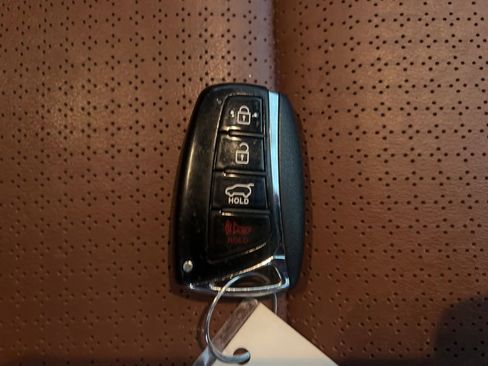 Used 2014 Hyundai Santa Fe Limited image 26