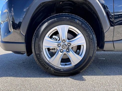 Used 2025 Toyota RAV4 LE AWD/4WD image 35