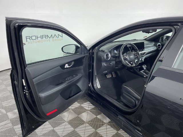 Used 2023 Kia Forte GT-Line w/ GT-Line Technology Package FWD image 18
