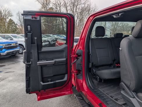 Used 2020 Ford F150 XLT w/ Equipment Group 301A Mid image 39