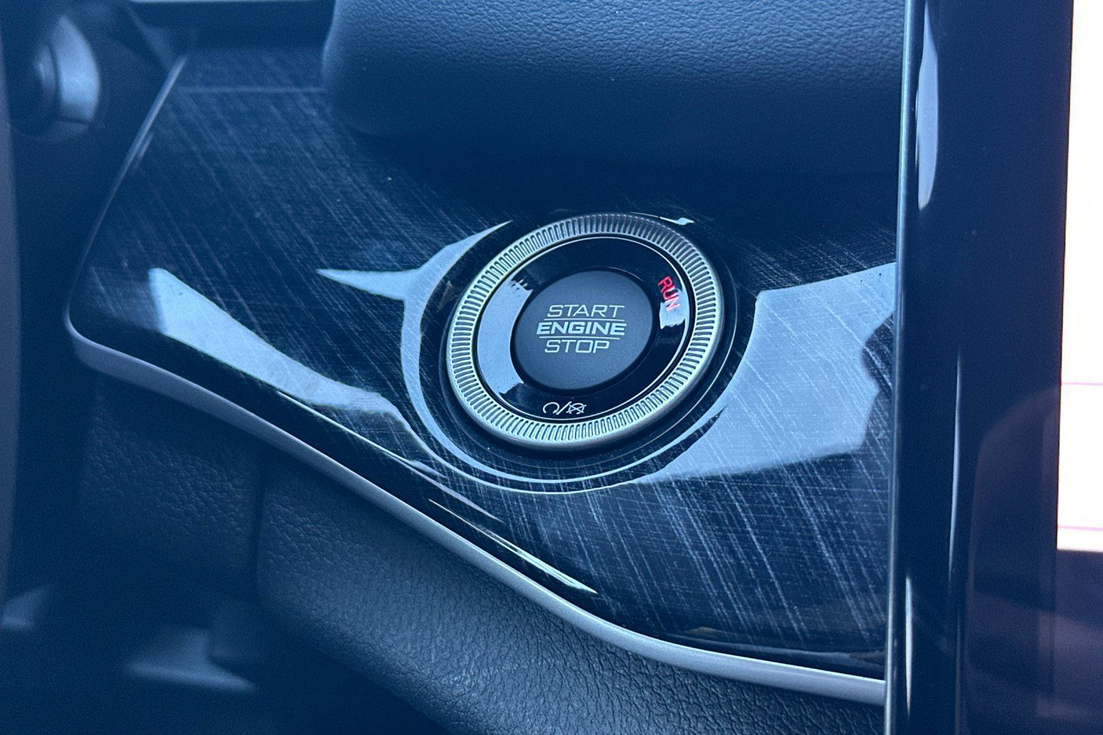 New 2023 Jeep Grand Cherokee Trailhawk AWD/4WD image 22