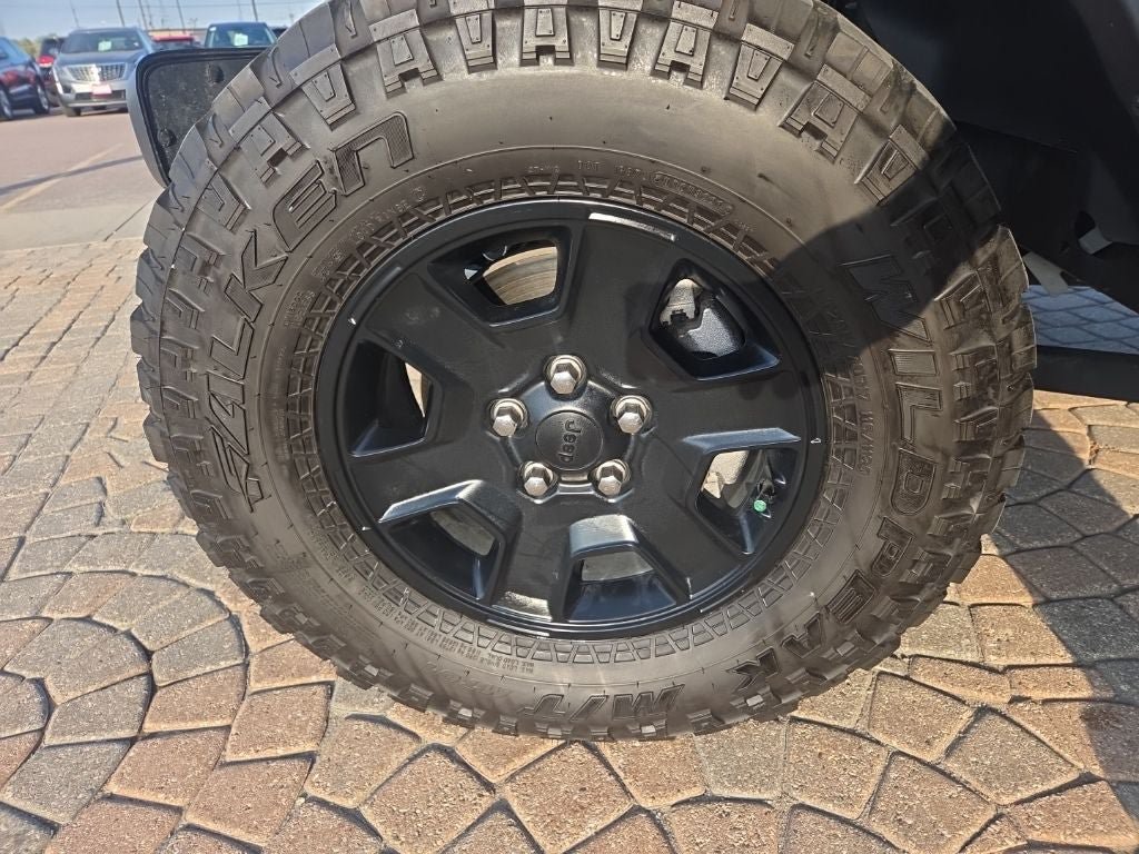 Used 2022 Jeep Gladiator Mojave w/ Cold Weather Group AWD/4WD image 9