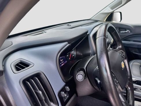 Used 2021 Chevrolet Colorado Z71 w/ Safety Package AWD/4WD image 10