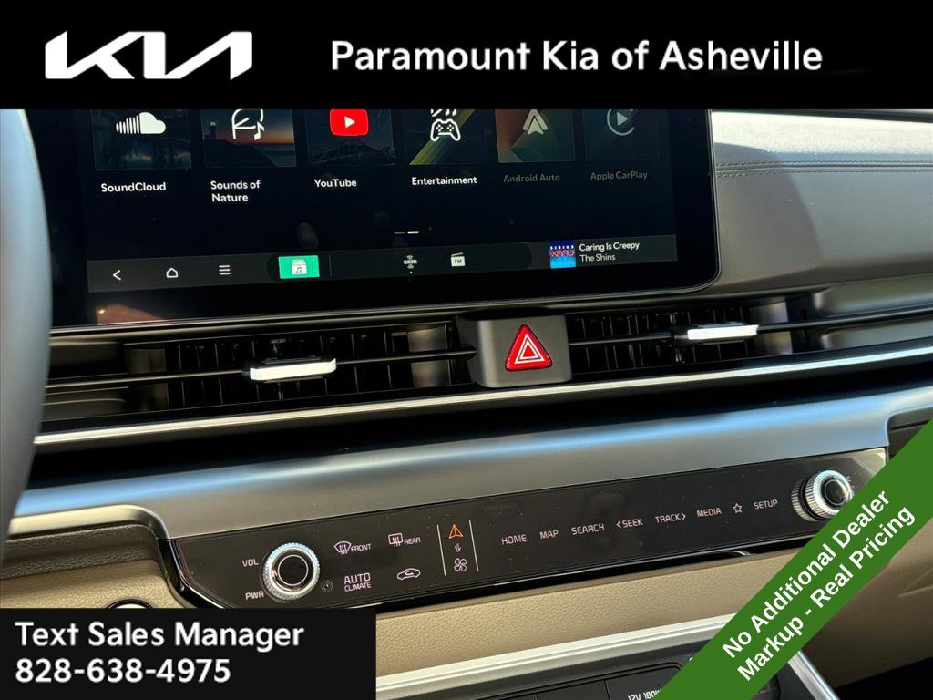 New 2027 Kia Carnival LX FWD image 13