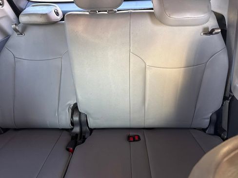 Used 2024 Toyota Sienna Limited FWD image 12