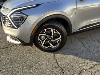 Used 2024 Kia Sportage LX video 2