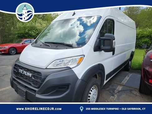 Used 2024 RAM ProMaster 2500 w/ Convenience Group FWD image 1