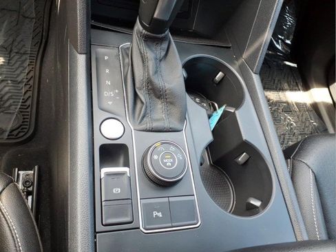 Used 2020 Volkswagen Atlas Cross Sport SE AWD/4WD image 19