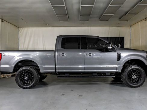 Used 2021 Ford F250 Lariat image 5