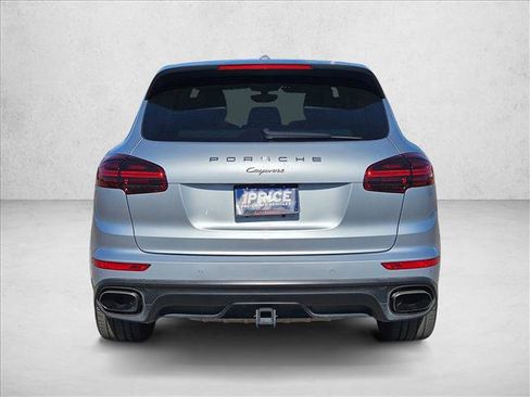 Used 2017 Porsche Cayenne Platinum Edition image 7