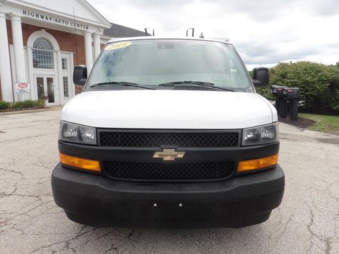 Used 2019 Chevrolet Express 2500 w/ Driver Convenience Package RWD image 12