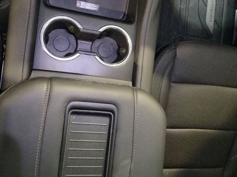 Used 2024 Chevrolet Tahoe High Country w/ Premium Package image 13