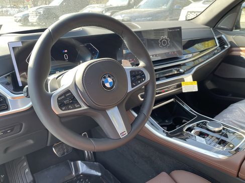New 2026 BMW X5 xDrive40i w/ M Sport Package image 10