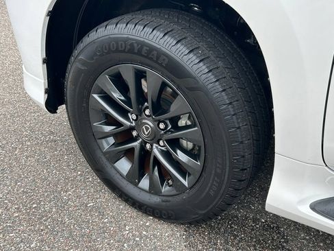 Used 2022 Lexus GX 460 Premium w/ Premium Package AWD/4WD image 36