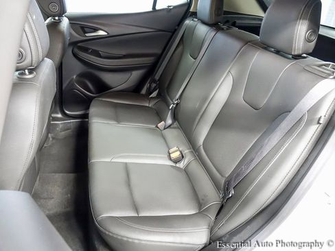 Used 2024 Buick Encore GX Sport Touring image 11